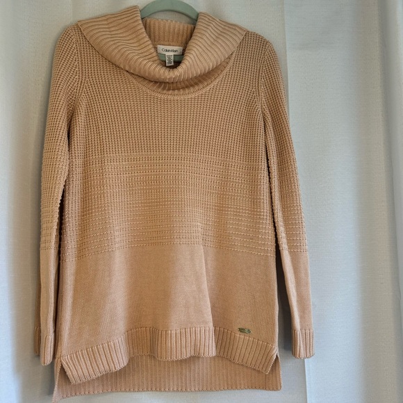 Calvin Klein sweater - Picture 3 of 5